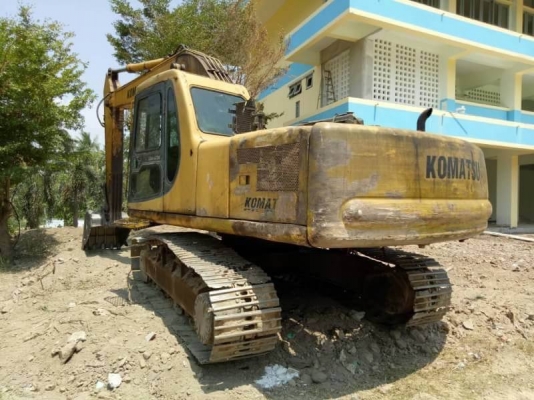 ขาย 535,000 บาท KOMATSU PC. 200-6. เครื่อง 6D95L -Turbo  ปั้มแรง โช่หนา ไฟฟ้าเต็ม เอกสารชื้อขาย    รถอยู่ จ.นครปฐม