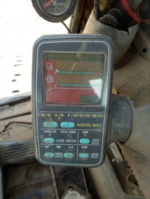 ขาย 535,000 บาท KOMATSU PC. 200-6. เครื่อง 6D95L -Turbo  ปั้มแรง โช่หนา ไฟฟ้าเต็ม เอกสารชื้อขาย    รถอยู่ จ.นครปฐม