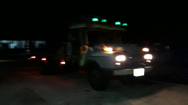 ขาย บาท 6ล้อหัวยาว บรรทุกรถเกี่ยวแบคโคร รถสภาพดีพร้อมใช้งาน เอกสารเล่มทะเบียนถูกต้อง พร้อมโอนภาษี60