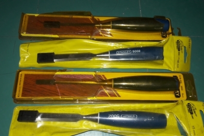 ขายสิ่วSTANLEY 8mm.,12mm.,15mm.; 16mm. Made in England.เก่าเก็บด้ามละ300บาท