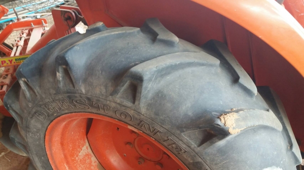 ขายรถไถ KUBOTA 36 แรง อุปกรณ์ ใบดันหน้า ผานหลัง เอกสารครบ