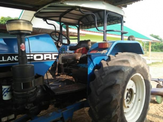 ขาย 450000  FORD6640 เพลาเดียว ใช้งานได้เลย