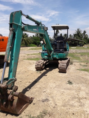 ขายKOMATSU PC35R-8  เก่าญี่ปุ่นแท้...สภาพสวย  เดิมๆๆ  เครื่องปั๊มดี  ชั่วโมงน้อย  ลองระบบกันได้ทุกวัน  โทร  089-3818694  ดวงนภา