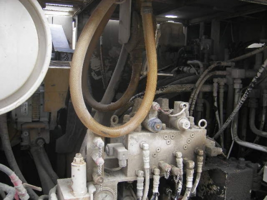 HCR1200-DS ปี 2006 ใช้งาน 4000 ชม. เครื่อง CAT รุ่นใหม่จากญี่ปุ่น HCR1200-DS ปี 2006 ใช้งาน 4000 ชม. เครื่อง CAT รุ่นใหม่จากญี่ปุ่น