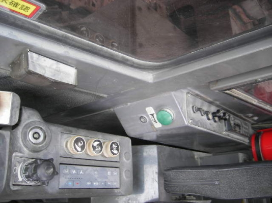 HCR1200-DS ปี 2006 ใช้งาน 4000 ชม. เครื่อง CAT รุ่นใหม่จากญี่ปุ่น HCR1200-DS ปี 2006 ใช้งาน 4000 ชม. เครื่อง CAT รุ่นใหม่จากญี่ปุ่น