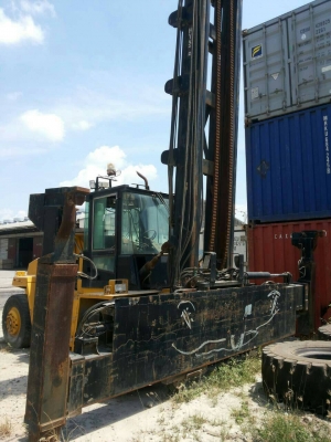 ขายรถโฟร์คลิฟท์ 20ตัน ขายรถโฟร์คลิฟท์ 20ตัน