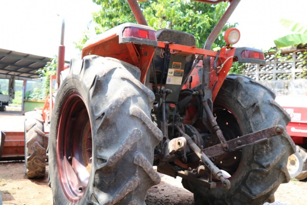สามย่านแทรคเตอร์ ขายรถไถ KUBOTA L4508 พร้อมดันหน้า และผาน 6  ราคา 200,000  มีรถขนส่งบริการขนส่งทั่วไทย ร้านสามย่านแทรคเตอร์ อ.แกลง จ.ระยอง 0897489639,0818618678,0899347475 https://www.facebook.com/DC-Tractor-Rayong-3071545327?/shop? id line=0897489639 id