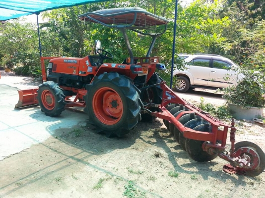 ขายรถไถ L3408 อุปกรณ์ ดันหน้า ผานหลัง สภาพสวยพร้อมใช้งาน ราคา190,000 สนใจโทร 090-8588220คุณนะ 093-3258446คุณบิว เว็บไซต์ส่วนตัว www.narong2truck.com www.truck.in.th/498 ID: narong498 ID: 09332584461 เพจ Facebook ณรงค์ ซื้อขายรถมือสอง กลุ่ม Facebook ณรงค์ ขายรถไถ L3408 อุปกรณ์ ดันหน้า ผานหลัง สภาพสวยพร้อมใช้งาน ราคา190,000 สนใจโทร 090-8588220คุณนะ 093-3258446คุณบิว เว็บไซต์ส่วนตัว www.narong2truck.com www.truck.in.th/498 ID: narong498 ID: 09332584461 เพจ Facebook ณรงค์ ซื้อขายรถมือสอง กลุ่ม Facebook ณรงค์