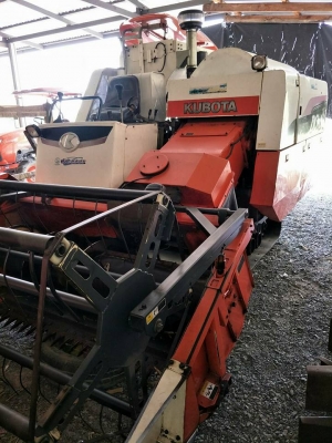 ขายรถเกี่ยวข้าว DC60 สภาพพร้อมใช้งาน ราคา250,000 สนใจโทร 090-8588220คุณนะ 093-3258446คุณบิว เว็บไซต์ส่วนตัว www.narong2truck.com www.truck.in.th/498 ID: narong498 ID: 09332584461 เพจ Facebook ณรงค์ ซื้อขายรถมือสอง กลุ่ม Facebook ณรงค์ ซื้อขายรถมือสอง