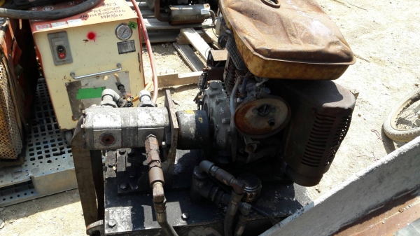 ขายปั้มพร้อมเครื่องยนต์ 15,000บาท ขายปั้มพร้อมเครื่องยนต์ 15,000บาท