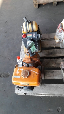 ขายเครื่องสูบน้ำขนาดเล็ก ตัวล่ะ 4,000 บาท