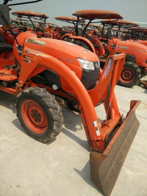 ขายแทรกเตอร์คูโบต้า L4708 พร้อมใบดันคานบน รถพร้อมใช้งานสภาพดี สนใจมาชมและทดลองขับกันได้ที่ฮั้วเฮงหลี อยุธยา