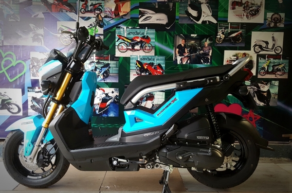 ( ผ่อนได้ ดาวน์ 10,900 ) zoomer x สีน้ำเงิน ไมล์แท้ 1 กม.รถไม่ได้ขับเลยเหมือนรถใหม่ 48900