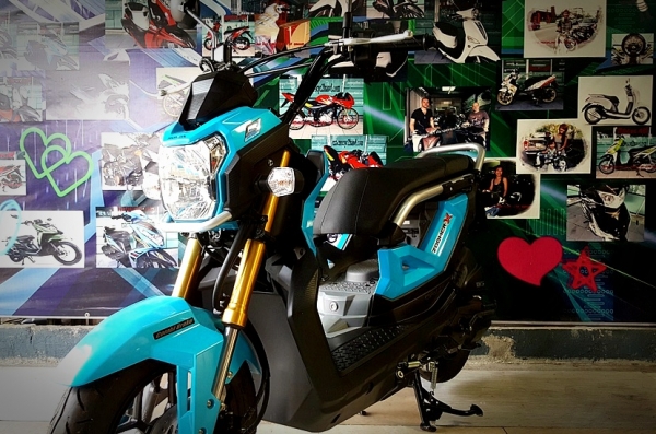 ( ผ่อนได้ ดาวน์ 10,900 ) zoomer x สีน้ำเงิน ไมล์แท้ 1 กม.รถไม่ได้ขับเลยเหมือนรถใหม่ 48900