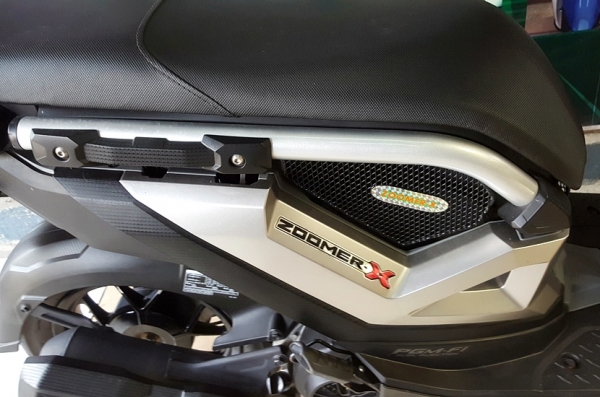 ( ผ่อนได้ ดาวน์ 5,900 ) zoomer x สีเทา ตัวใหม่ล่าสุด ไมล์ 4พันโล สภาพดีมีเล่มพร้อมนำไปโอนได้เลย 43900