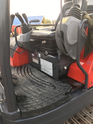 ขายรถขุดคูโบต้า kx91-3 เล่มทะเบียน  สภาพพร้อมใช้คับ ราคา485,000.บาท