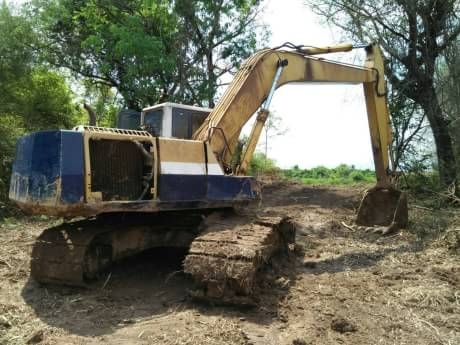 KOMATSU  PC200-5