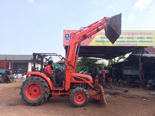 รับทำชุดบุ้งกี๋รถไถ ชุดตักติดรถไถ ทุกรุ่น ทุกยี่ห้อ งานดี ราคาไม่แพง ติดต่อ0810745778  ลุงโหนกรับสาย