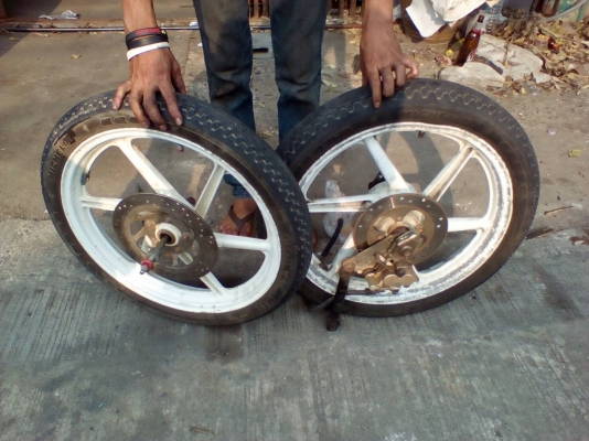 ล้อแม็ก 2 ล้อ Honda LS125 ลด 1330.-