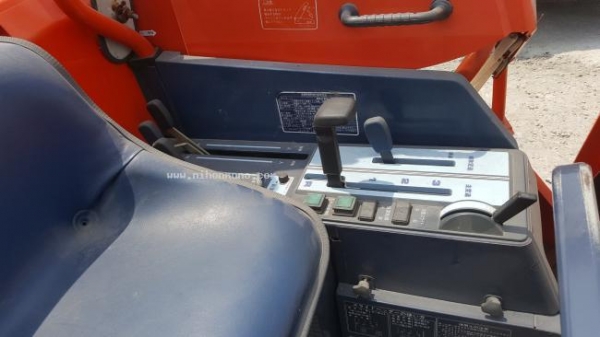 รถเกี่ยวข้าวนั่งขับ KUBOTA R1-171 ราคาพิเศษ 99,000 บาท รหัสสินค้า : 81004704 www.nihonmono.com