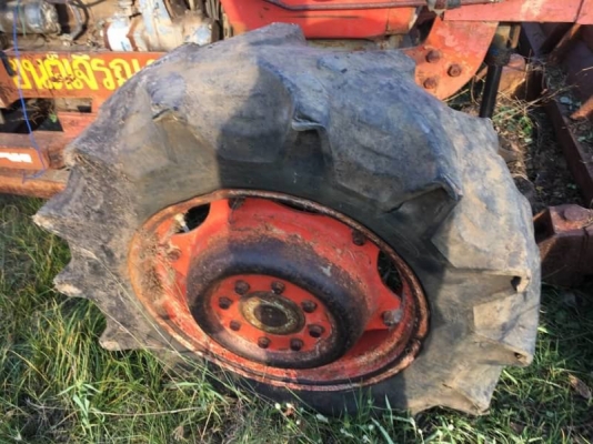 ขาย 195,000 บาท KUBOTA M8030 สองเพลา เครื่องดี เกียร์ดี  เก่าจอด สภาพพร้อมใช้ เอกสารเล่มทะเบียน  รถอยู่ จ.ศรีสะเกษ โทร&amp;ไอดีไลน์ 0610710295