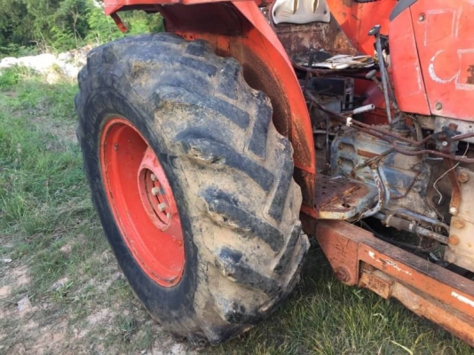 ขาย 195,000 บาท KUBOTA M8030 สองเพลา เครื่องดี เกียร์ดี  เก่าจอด สภาพพร้อมใช้ เอกสารเล่มทะเบียน  รถอยู่ จ.ศรีสะเกษ โทร&amp;ไอดีไลน์ 0610710295