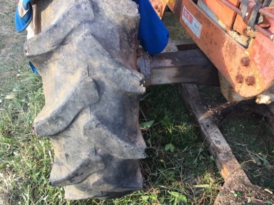 ขาย 195,000 บาท KUBOTA M8030 สองเพลา เครื่องดี เกียร์ดี  เก่าจอด สภาพพร้อมใช้ เอกสารเล่มทะเบียน  รถอยู่ จ.ศรีสะเกษ โทร&amp;ไอดีไลน์ 0610710295