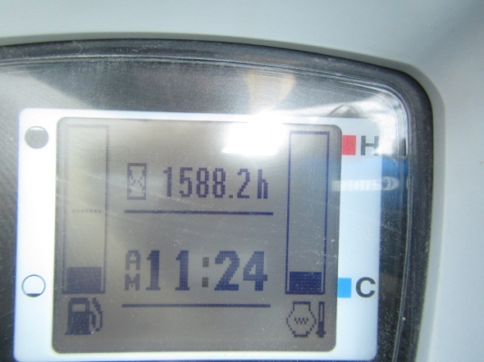 ขายจ้า KUBOTA U-40-6 รถปี 2010 ใบแทร็ค45 มีลายกระแทก ใช้งานน้อย 1,5xx รถเก่าญี่ปุ่นแท้ๆ  รถสวย พร้อมใช้งาน