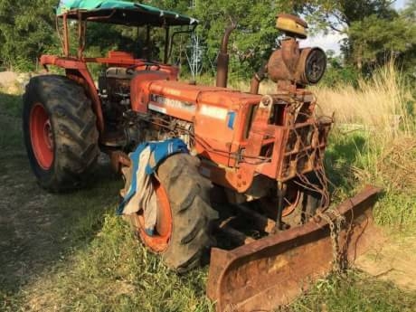 KUBOTA M8030 KUBOTA M8030
