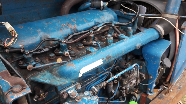 รถไถ ฟอร์ดรุ่น5600