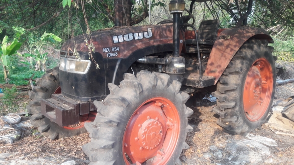 มาครับท่านใดหายู่แช้มMx954เทอโบ4สูบพร้อมเก็บลายละเอียดทำสีใหม่สนใจ0868026494ขาย390000ครับ