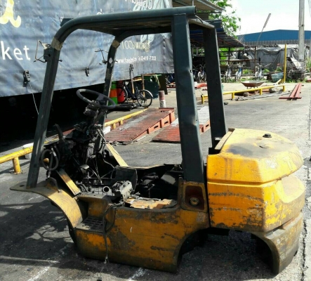 ขายจร้า ขาย ซาก Forklift เก่า