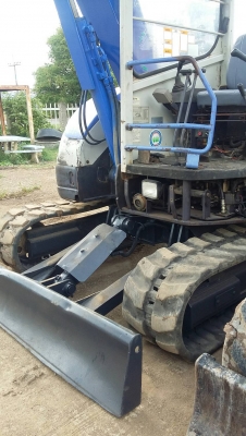 ขายรถขุด ยี่ห้อMITSUBISHI MM55SR  คอลโทรลสั้น  ปั้มนิ้ว  แทรคยาง เก่าจากนอก ยังไม่เคยใช้งาน  มีเอกสารพร้อมจำหน่าย  ขายราคา420,000 บาท