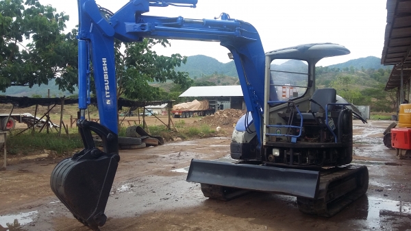 ขายรถขุด ยี่ห้อMITSUBISHI MM55SR  คอลโทรลสั้น  ปั้มนิ้ว  แทรคยาง เก่าจากนอก ยังไม่เคยใช้งาน  มีเอกสารพร้อมจำหน่าย  ขายราคา420,000 บาท