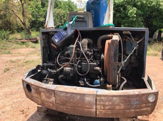 ขาย!! >>> Hitachi PC30 พร้อมเทนเลอร์ลาก ตามสภาพ <<< เบอร์ติดต่อ 098-7155789