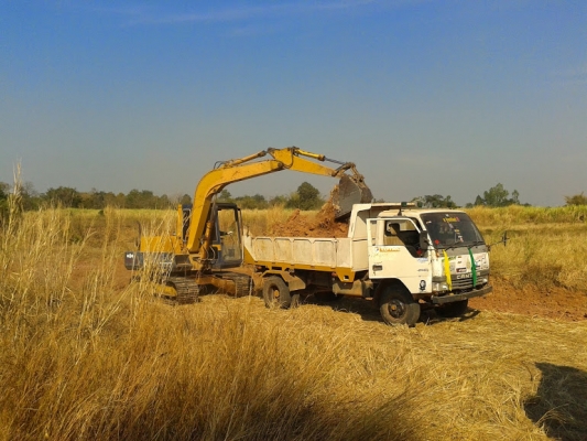 โคมัชซุ pc60รุ่น5 สภาพพร้อมใช้งาน มีเอกสารซื้อขาย