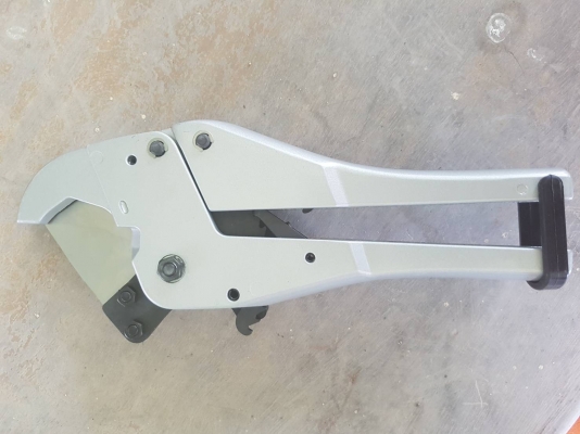 ขายคีมตัดท่อพลาสติกKEIBA HPC-42 MADE IN JAPAN.ทำจากอลูมิเนียมหนาทั้งตัวใหม่เก่าเก็บ ขายคีมตัดท่อพลาสติกKEIBA HPC-42 MADE IN JAPAN.ทำจากอลูมิเนียมหนาทั้งตัวใหม่เก่าเก็บ