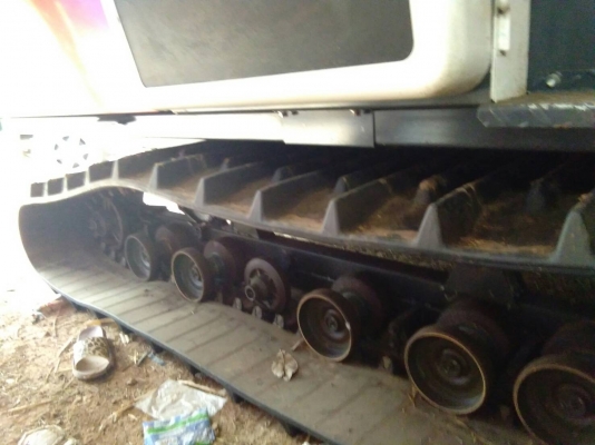 ขายรถเกี่ยวข้าว KUBOTA 95 PLUs รถปี 57  ใช้งานได้ 813 ชม