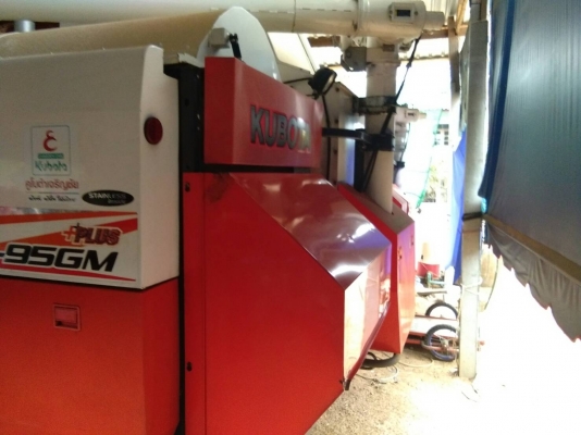 ขายรถเกี่ยวข้าว KUBOTA 95 PLUs รถปี 57  ใช้งานได้ 813 ชม