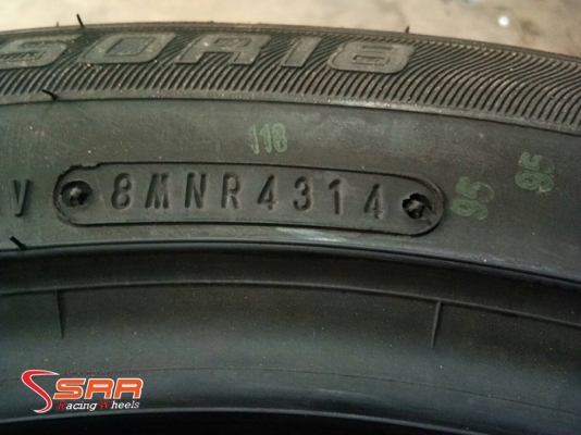 ยาง DUNLOP LM704 235/50R18 ปี14 เส้นละ 2,900 บาท ยาง DUNLOP LM704 235/50R18 ปี14 เส้นละ 2,900 บาท