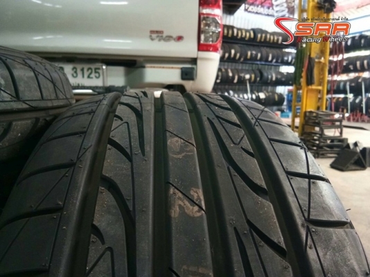 ยาง DUNLOP LM704 235/50R18 ปี14 เส้นละ 2,900 บาท ยาง DUNLOP LM704 235/50R18 ปี14 เส้นละ 2,900 บาท