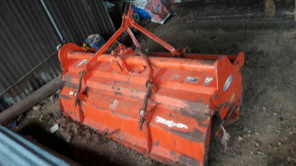 ขายคับ โลตาลี 2.20 ตราช้าง ราคา 45000 บาท สอบถาม วันทูคอล 098 668-3479 dtac 094 283-9369 สิทธิ์ คัล