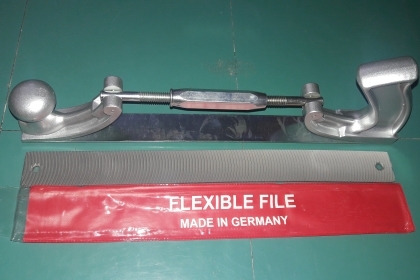 ขายด้ามตะไบบุ้งพร้อมตะไบฟันโค้ง Made in Germany.ใหม่เก่าเก็บ