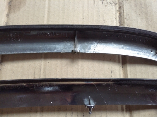 ขายคิ้วไฟหน้าnissan e24