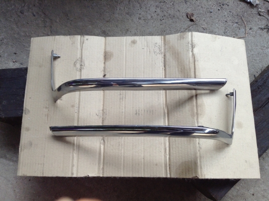 ขายคิ้วไฟหน้าnissan e24