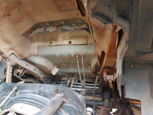 รถอีซุซุ 10 ล้อดั้ม FXZ 195 แรงม้า ปี 40. สนใจติดต่อ 081 - 6079515 รถอีซุซุ 10 ล้อดั้ม FXZ 195 แรงม้า ปี 40. สนใจติดต่อ 081 - 6079515