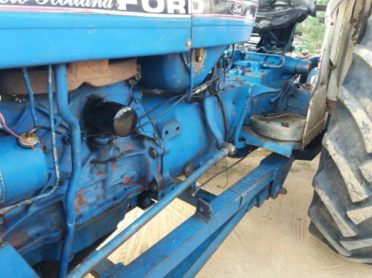 ขายรถไถฟอด6600เสื้อลายรถพร้อมใช้งานคับ เอกสารเล่มทะเบียน