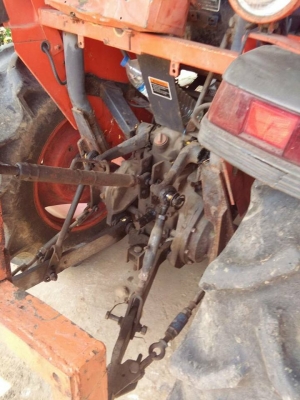 ขายรถไถคูโบต้า L3408อุปกรณ์4ชิ้น หาง3ผาน6 ผานยกร่อง ผานขุดเอกสารเล่มทะเบียน