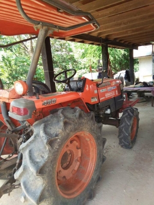 ขายรถไถคูโบต้า L3408อุปกรณ์4ชิ้น หาง3ผาน6 ผานยกร่อง ผานขุดเอกสารเล่มทะเบียน