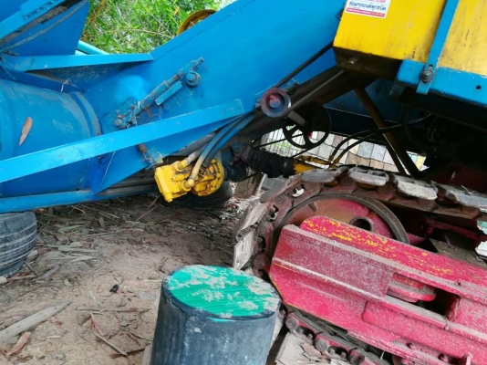 ขายรถเกี่ยวข้าว ไทยเส็ง เดี่ยวทรนง เครื่องJO8C260โบว์ ช่วงล่าง12ปั๊ม23ไดกิ้น อุ้ม2.5ตัน